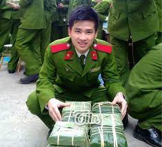 Người dân, doanh nghiệp xếp hàng xin dấu giấy đi đường của ubnd phường. Top 10 Soai Ca Cong An Ä'áº¹p Trai Nháº¥t Viá»‡t Nam Toplist Vn
