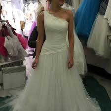 My half sister has been blessed with beauty, talented and well educated. Les Recherches De Ma Robe Boulevard Magenta A Paris Mademoiselle Dentelle