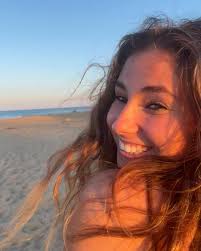 J❤️‍🔥✨🧿🤘🏼 (@juliana.hew) • Instagram photos and videos