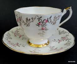 Queen Anne Uk Tea Cup Saucer Pink Bud Blossom 5634 Regal Gold Leaf Bone China Tea Cups Tea Cup Collection Tea Cup Saucer