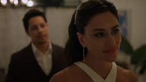 Daniel garcia is working in the family bakery and doing everything that his loving cuban parents and siblings expect him to do, until his life changes unexpectedly on a wild miami night with a chance encounter with noa hollander at a fancy restaurant. Mateo Tells Vanessa That He Believes In Her The Baker And The Beauty Youtube