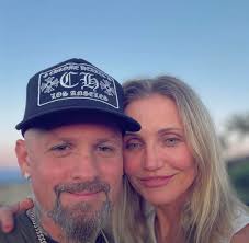 She is amazing Happy Anniversary to you both enjoy celebrating 🍾