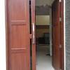 Kusen dan pintu aluminium dijual dalam ukuran standar atau ukuran tertentu. 1