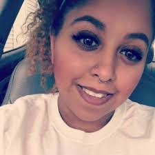 Monique Shea's Instagram, Twitter & Facebook