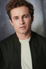 Clarence Gross's Instagram, Twitter & Facebook