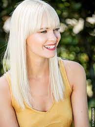 Quand les cheveux courts commencent à trop repousser et qu ils partent dans tous les sens on peut restructurer un peu la coupe. Comment Se Couper Les Cheveux Soi Meme