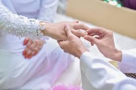 Tentunya anda harus membuktikan dugaan anda lebih dulu. Apakah Ciri Atau Tanda Isteri Yang Derhaka Aku Sis Lin