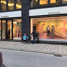Maybe you would like to learn more about one of these? Chanel Boutique In Hamburg