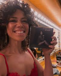 Jade Mcrae's Instagram, Twitter & Facebook