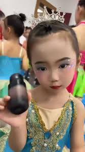 宝贝昨天舞蹈表演，底妆用的就是我们不脱妆粉底液| Facebook