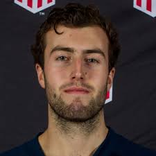 Top USHL Goaltender Lamoreaux Commits to Huskies