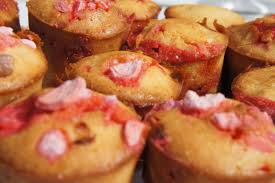 Recette Muffins Aux Pralines Roses Rapides En Video Recette Recette Muffin Monsieur Cuisine Recette Muffins