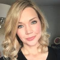 Jena Estes's Instagram, Twitter & Facebook