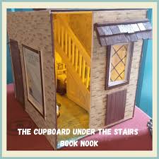 Magic alley booknook from the wizarding world by pristinski. Harry Potter Inspired Cupboard Under The Stairs Book Nook Step By Step Guide For Beginners Feltmagnet