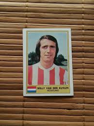 Van der kuijlen played a total of 18 seasons for psv eindhoven and it was named top scorer in the seasons 1965/66 ( 23 goals, along with piet kruiver in addition, he still holds the record for the most goals and missions. Pin Op Panini Topps Merlin Albums Cards Stickers