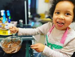 Scrapbooking ideas for 6 kids' memories and school work