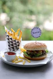 Ihr Lieben Aus Aktuellem Anlass Mochte Ich Heute Mein Aller Allerliebstes Und Bei Weitem Bestes Goal Getter Burger Rezept Beste Burger Burger Rezept Rezepte