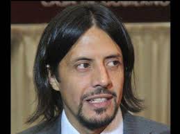 Biografia y Noticias de Enrique Heredia ||| TresLineas.com.ar