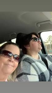 This year we spent Christmas in Virginia with my Taunte Jenny and cousin  Rhonda & Gary Neese. I'm sure we did NOT see white Christmas!