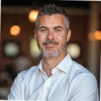 Justin Marston's Instagram, Twitter & Facebook