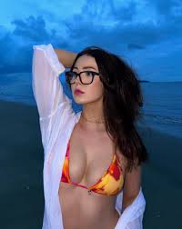 Mikayla Anne - Free pics, galleries & more at Babepedia