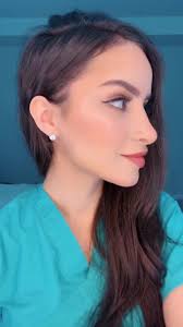 Tik tok do your thing and find my twinssssss! 😂😁🤪🇲🇽 #doctor #surgery  #mexicana #findmytwin #daisy #jalisco