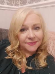 What to use to lighten blonde hair without orange tones?