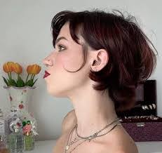 Emily Bratcher's Instagram, Twitter & Facebook