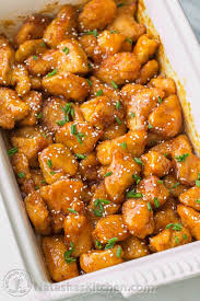 Sweet And Sour Chicken Recipe Natashaskitchen Com Chicken Recipes Food Recipes