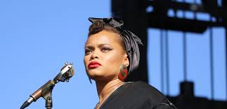Andra day's new single, tigress & tweed, appears on the soundtrack for her highly anticipated film, 'the united states vs. Sangerin Andra Day An Erster Stelle Ist Mein Glaube An Gott Dann Kommt Meine Familie Dann Das Singen Promisglauben