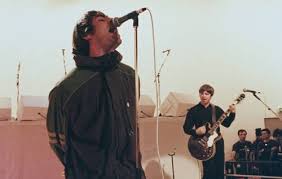 Di era 90an, ada banyak lagu lagu barat populer yang terkenal dan hits, mulai dari tahun 1990 sampai tahun 1999. 200 Lagu Barat Tahun 90an Yang Populer Dan Enak Didengar