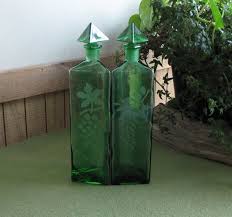 Green Vinegar And Oil Bottles Etched Bottles By Lazyyvintage Vinegar Salad Dressing Oil Bottle Oils
