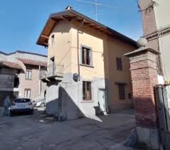 Casa di corte in vendita. Case In Vendita Da Privati Mariano Comense Casadaprivato It