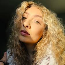 Who remembers a shop called the Hadrian just where Greggs is now?