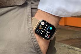 A Week On The Wrist Apple Watch Series 4 Hodinkee Apple Watch Apple Watch Faces Apple Watch Iphone