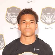 Connor Knudsen's Centennial High School Bio