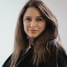 Cara Levy's Instagram, Twitter & Facebook