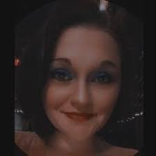 Elisha Hicks's Instagram, Twitter & Facebook