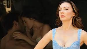 Burcu Özberke o dizideki sevişme sahnesi sorusu! Yanıtı olay oldu -  Magazin Haberleri