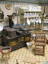 Pin On Antique Dollhouses Furnishings