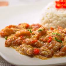 Ayam goreng literally means fried chicken in malay (including both indonesian and malaysian standards). Nasi Uduk Mcd Berapa Kalori