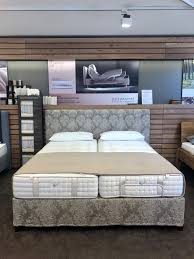 Divina, die phantastische manufakturmatratze, setzt europaweit neue maßstäbe mit sp. Gesund Schlafen Schramm Boxspring Bett Basis Edition Leitner Leinen