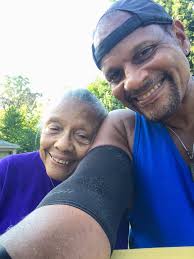 My Mom passed away. We never used this set of 2 pressure alarms. Does  anyone in the United States want them for free, except you pay the  shipping? PM me...first come, first