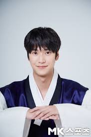 Queen takes over as the new male lead, on dal. Na In Woo A To Z Trivial Interview The Talking Cupboard