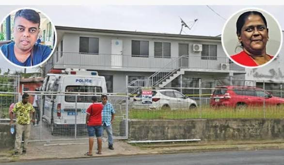 DEVELOPING: A 55-year-old man has died and three others have been rushed to  hospital with suspected carbon monoxide poisoning after they were found  unresponsive in a Mount Gambier home. An investigation is