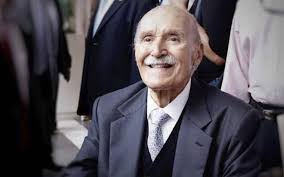 Al inicio del acto, el mandatario dijo lamentar mucho el asesinato del exgobernador aristóteles sandoval, víctima de un ataque directo en puerto vallarta. Lamentan Enrique Alfaro Y Aristoteles Sandoval La Muerte De Cosio Vidaurri El Occidental