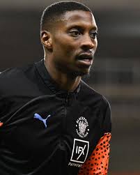 Marvin Ekpiteta » Bilanz unter Referee Oliver Mackey