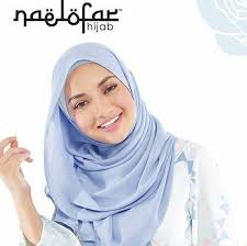 Mulai bulan juni 2017, pilot wanita airasia dan airasia x yang berhijab akan mengenakan naelofar hijab berwarna putih. Naelofarhijab Nida Rahim Home Facebook