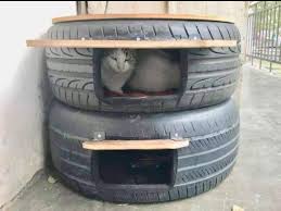 Epingle Par Samy Sur Cat Shelter Abri Pour Chat Maison De Chat En Carton Maison De Chat