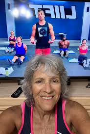 What y'all doing today?? Me working going in later